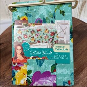 The Pioneer Woman Sweet Romance Tablecloth 60 inW X 84 in L